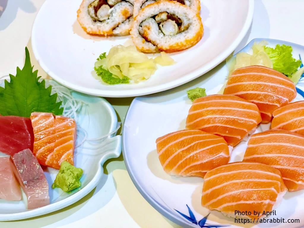 松葉壽司-老派日式料理店，先訂位以免沒有位子，必點花壽司、鮭魚握壽司、綜合生魚片