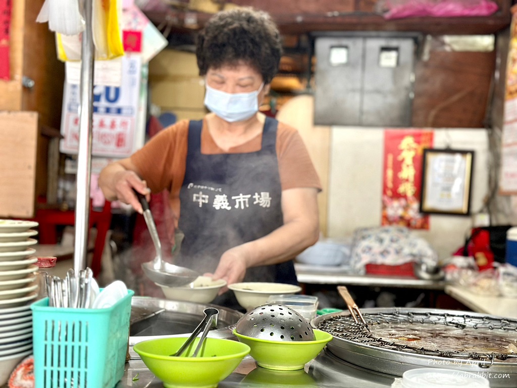 中義市場的肉圓嫂北斗肉圓，只有賣早餐時段的肉圓！
