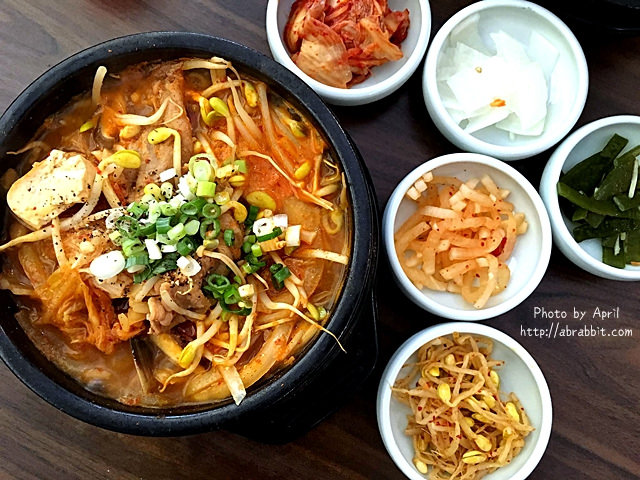 台中韓式料理|韓34-五種小菜、白飯通通吃到飽，C/P值高