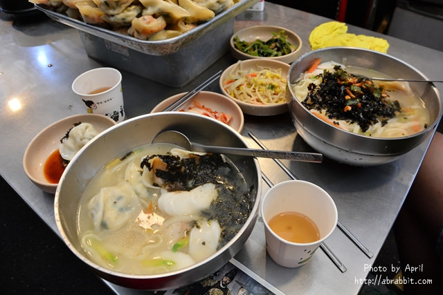 韩国首尔美食|广藏市场광장시장–想吃道地的小吃，来逛逛传统市场就对了！地铁钟路5街站