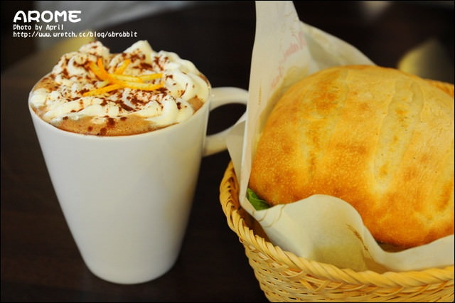 [台中]Arome Kitchen 艾樂瑪–特別自助式的麵包咖啡簡餐店＠SOGO 健行路