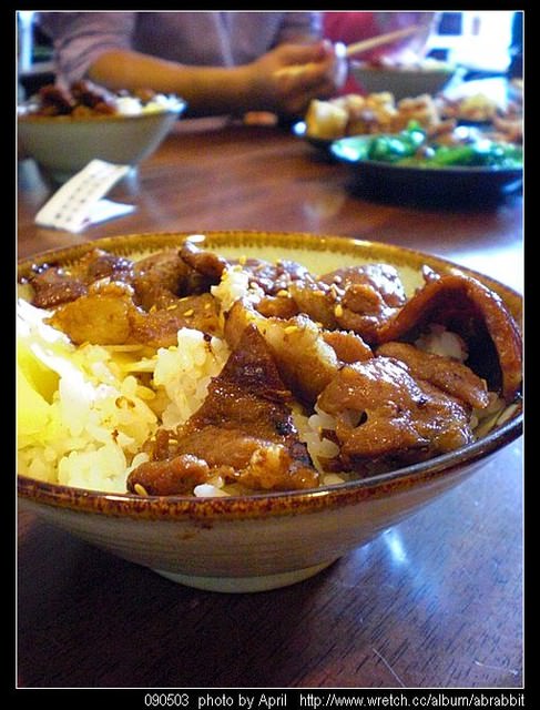 [台中]食谷飯堂–傳統手工魯肉飯＠英才路